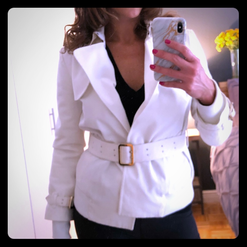 Burberry white bomber jacket - Picture 2 of 8